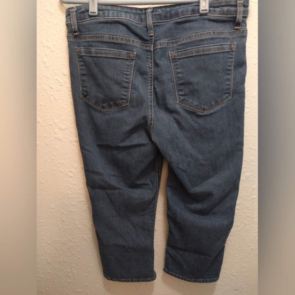 Lee Riders Mid Rise Capris - Picture 3 of 5